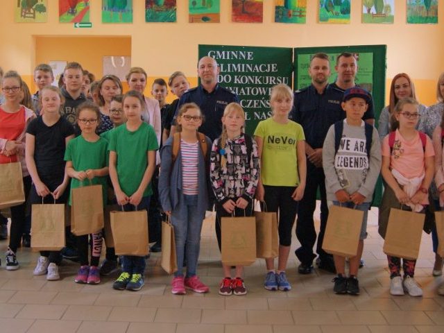 Dzielnicowi uczą bezpieczeństwa w szkołach (zdjęcia)